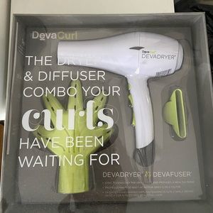 NWOT DevaCurl Dryer and Diffuser Combo